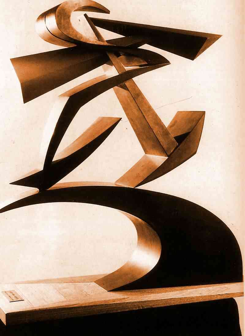 B&W Sculpture Dynamic of Boccioni&#39;s Fist