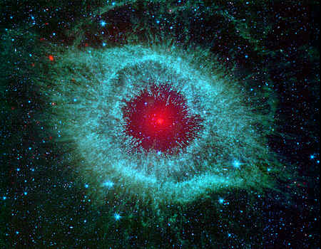 Comets Kick Up Dust in Helix Nebula