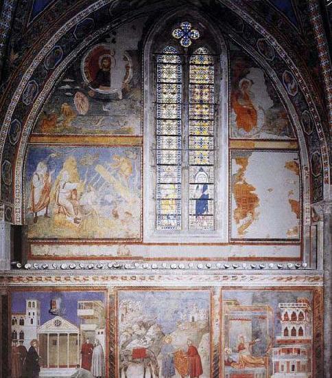 Frescoes in the fourth bay of the nave
